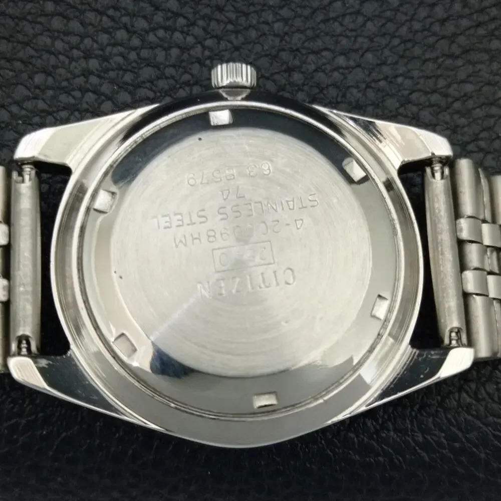Vintage 1976 Citizen Manual Mens Silver Watch W/daydate & Blue accents